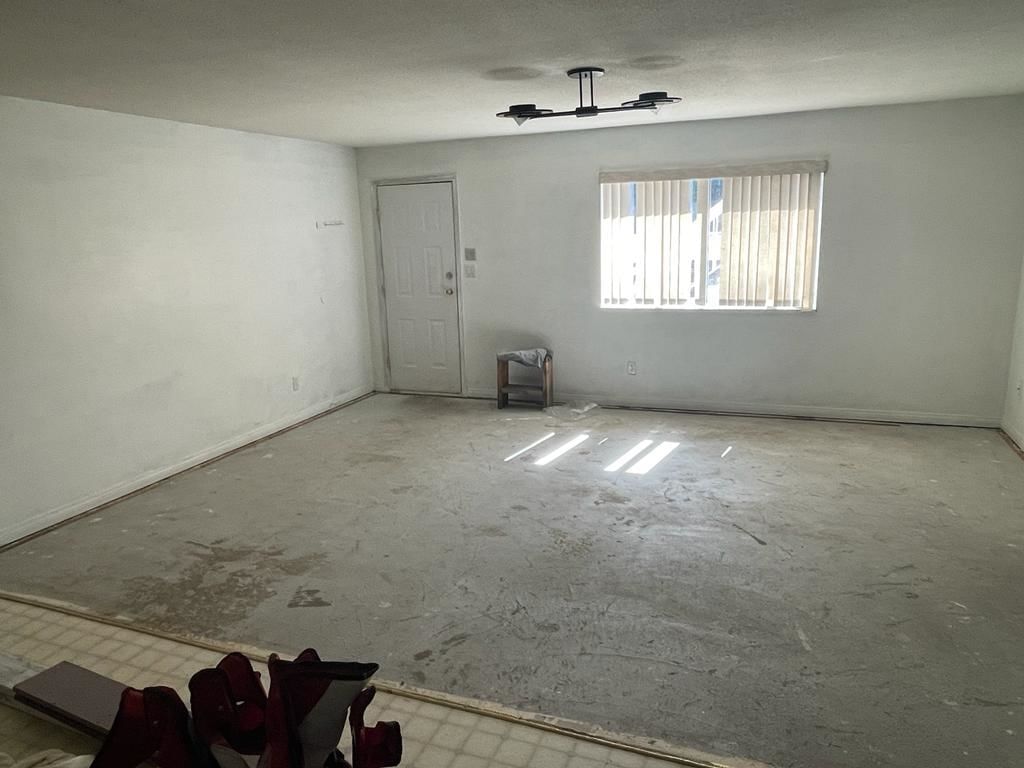 Listing Image 30