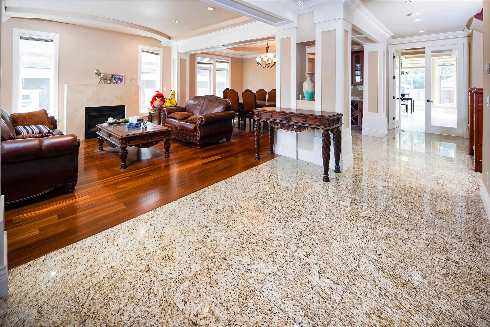 Listing Image 10
