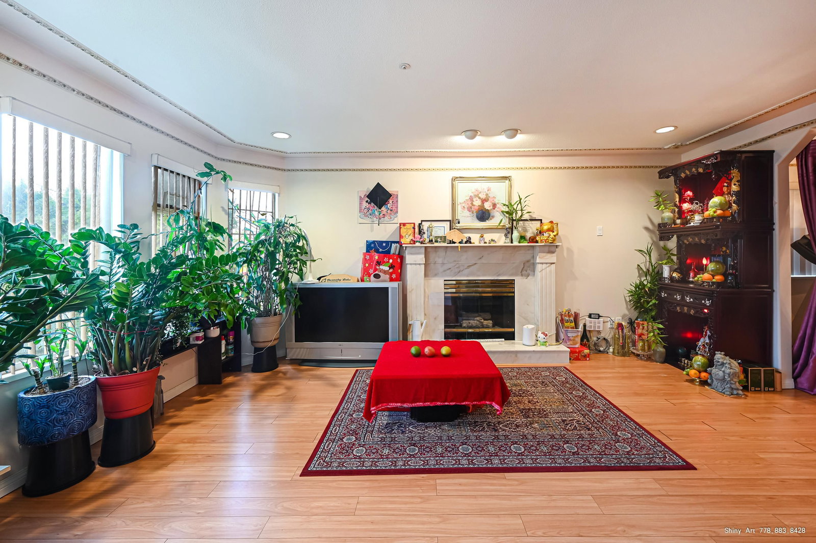 Listing Image 6