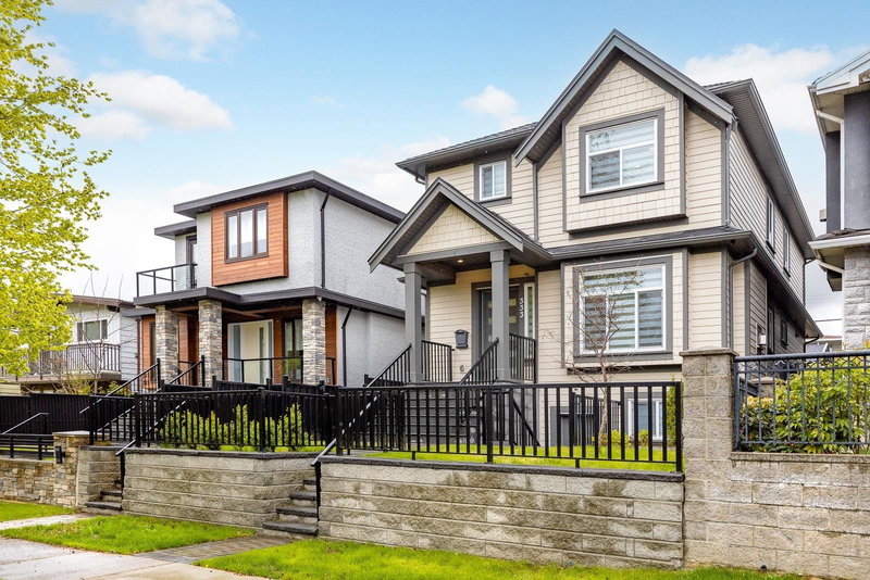 333 64th Avenue, Vancouver, V5X 2M8 | Image 2