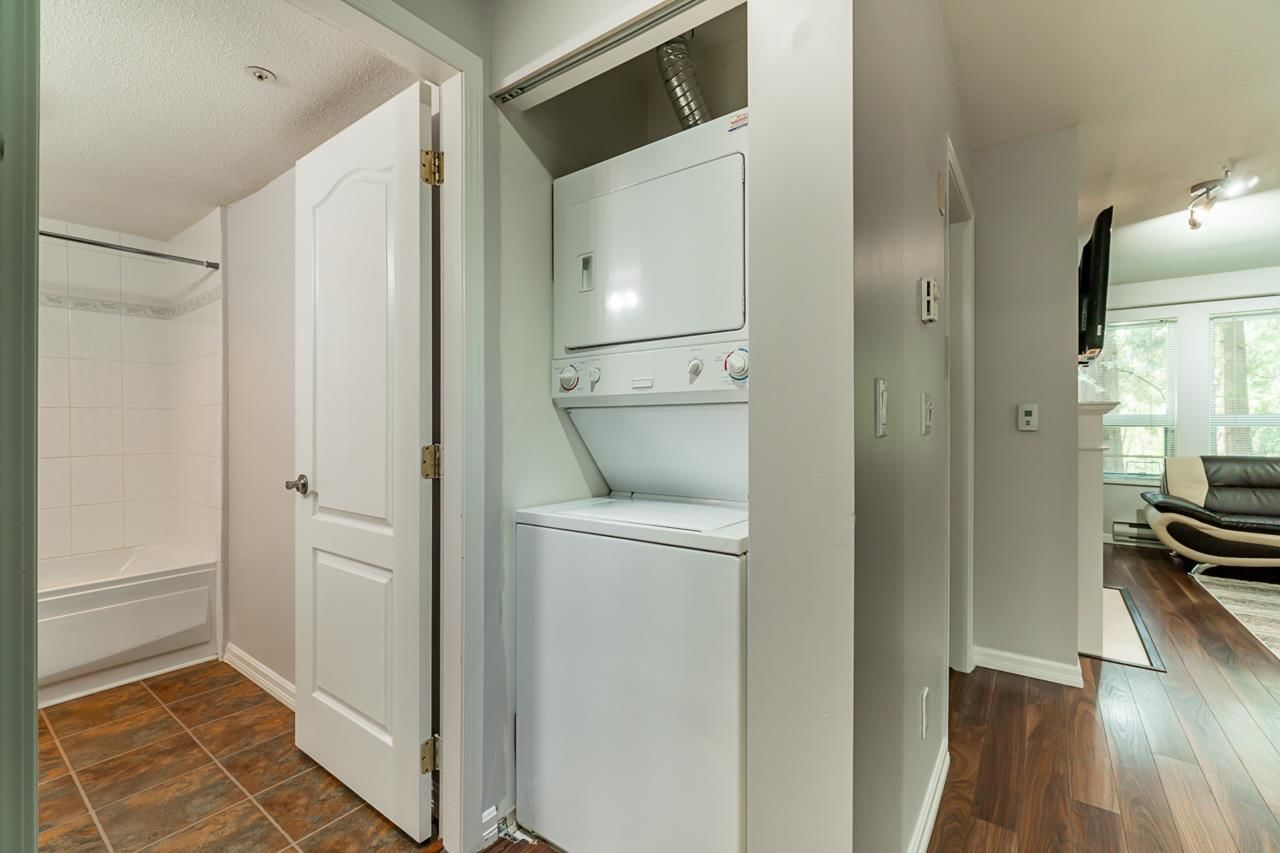 Listing Image 16