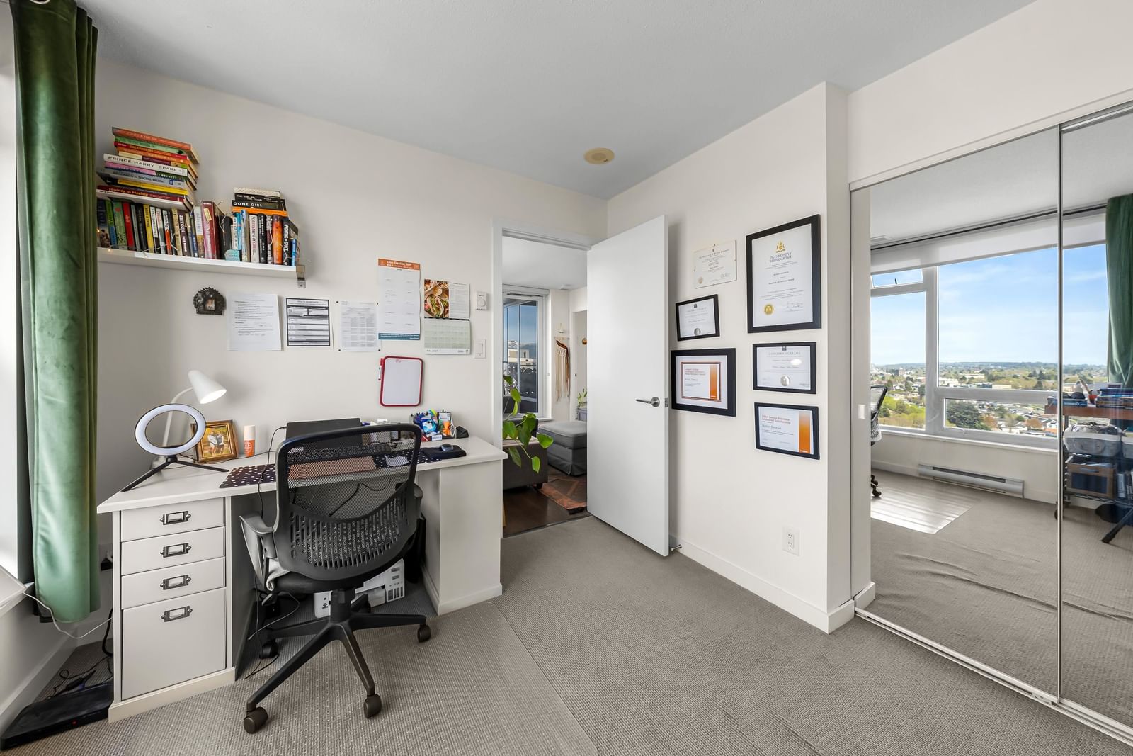 Listing Image 23
