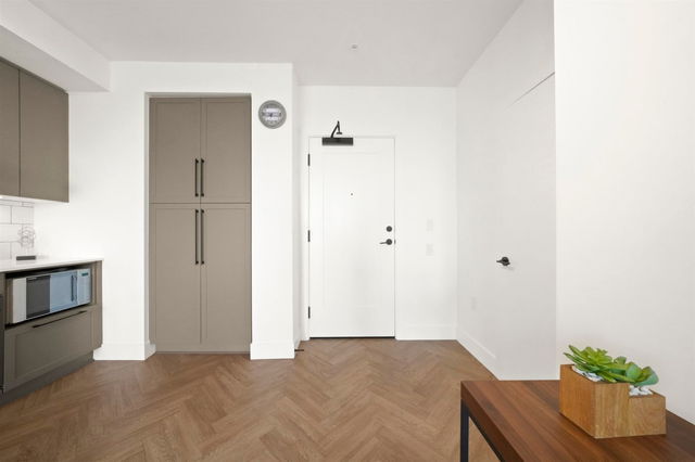 311 - 9228 Slopes Mews