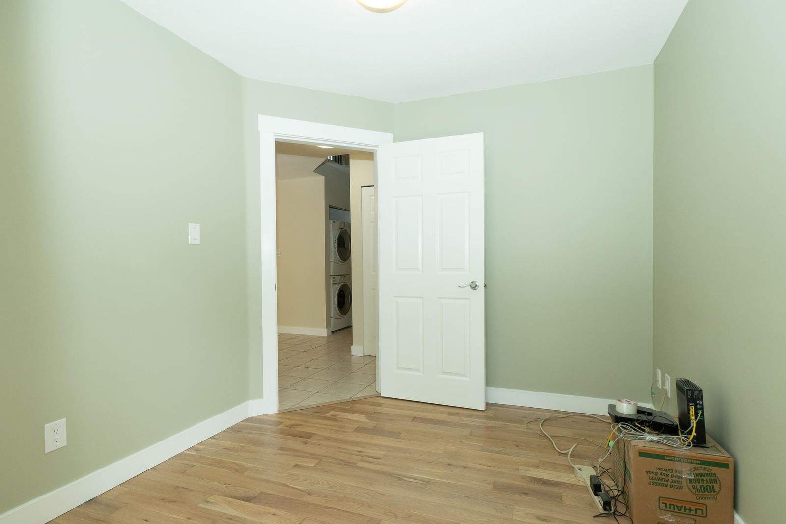 Listing Image 17