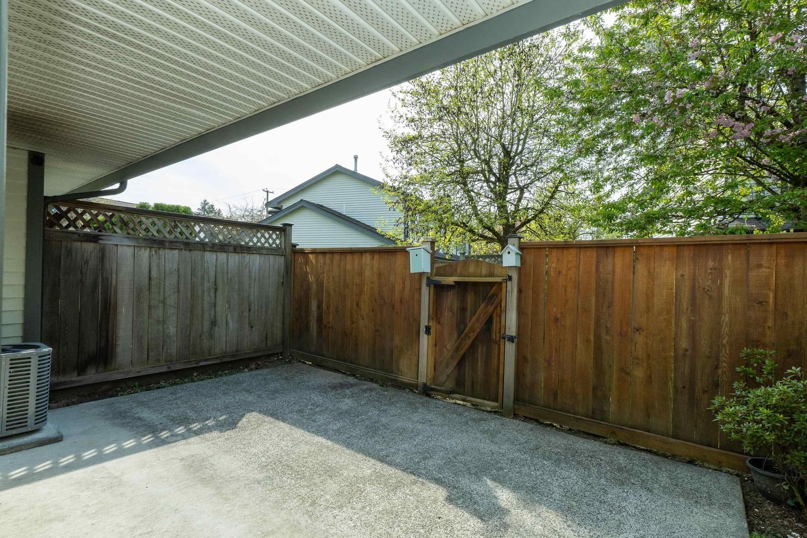 Listing Image 24