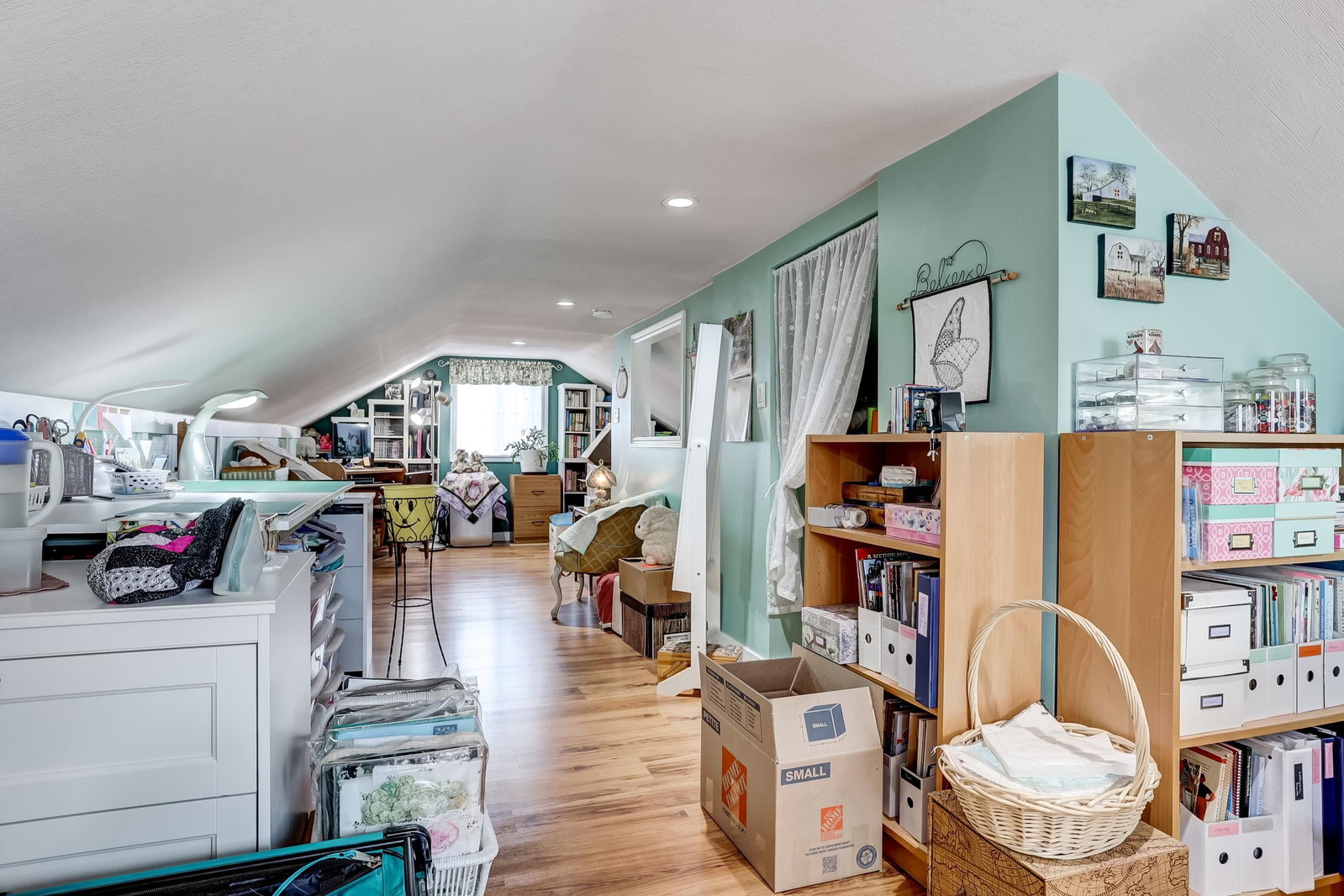 Listing Image 23