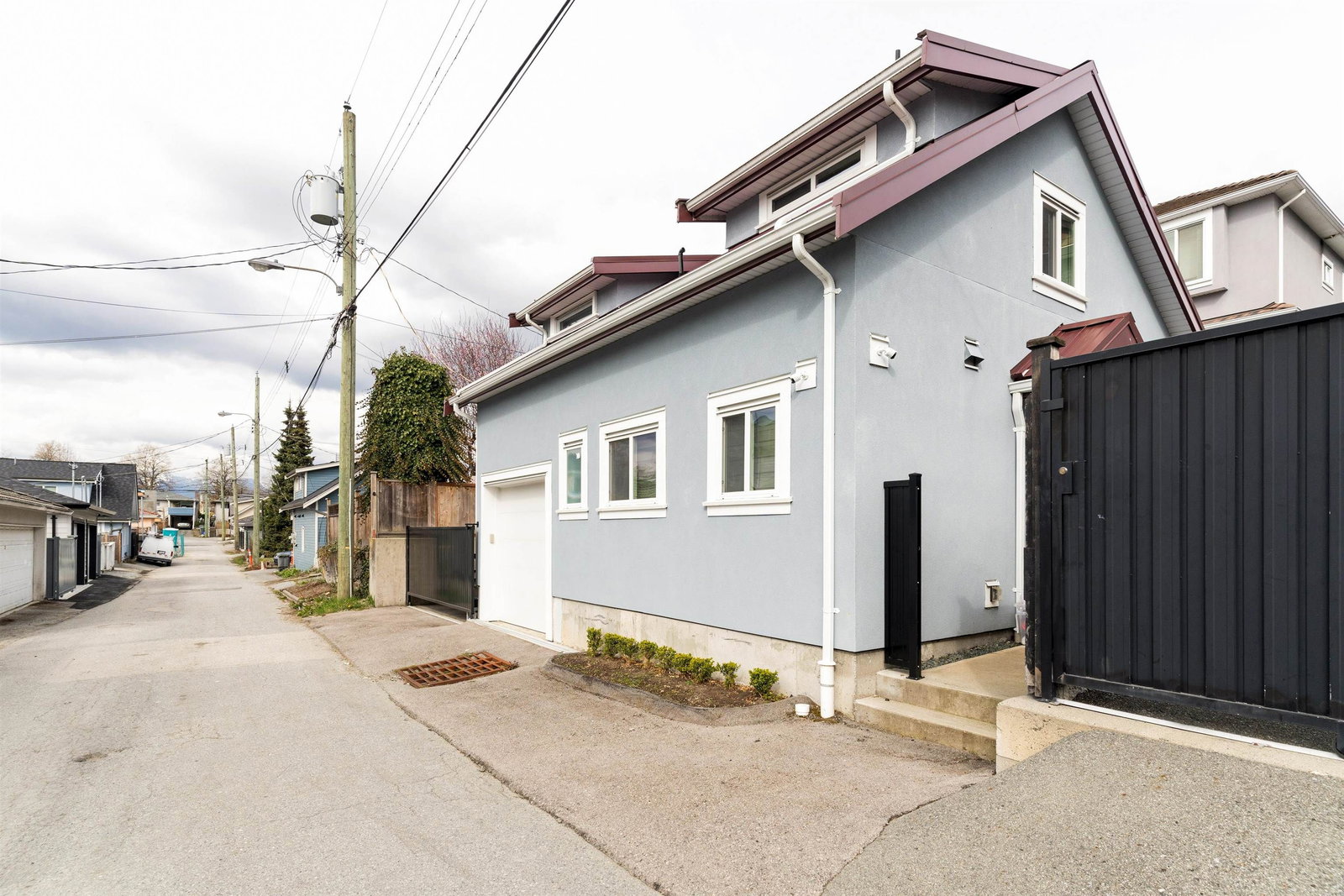 Listing Image 17