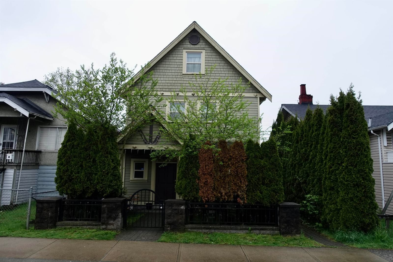 Listing Image 5