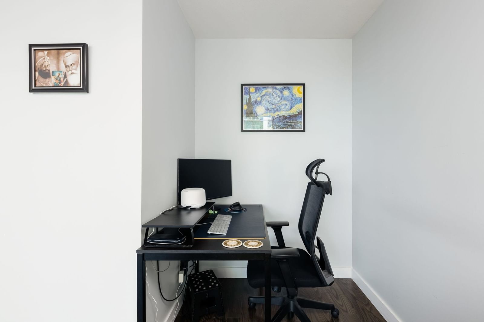 Listing Image 5