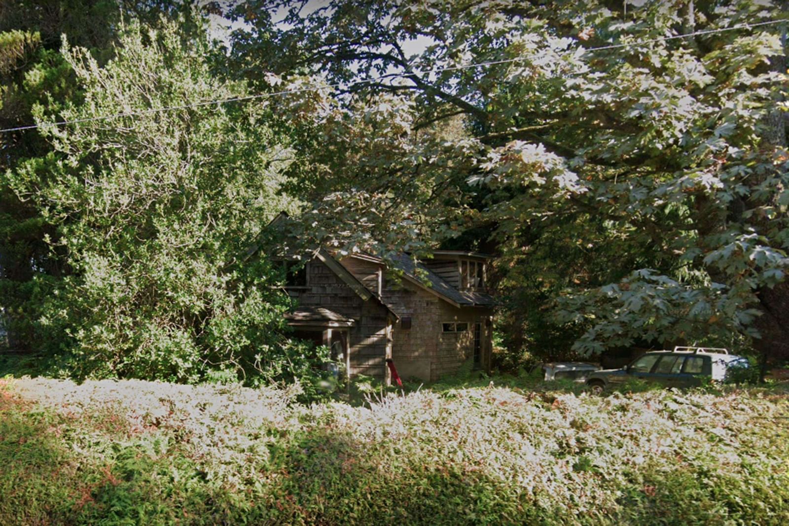 Listing Image 6
