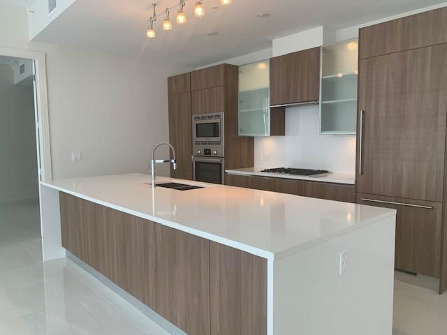 902 - 185 Victory Ship Way