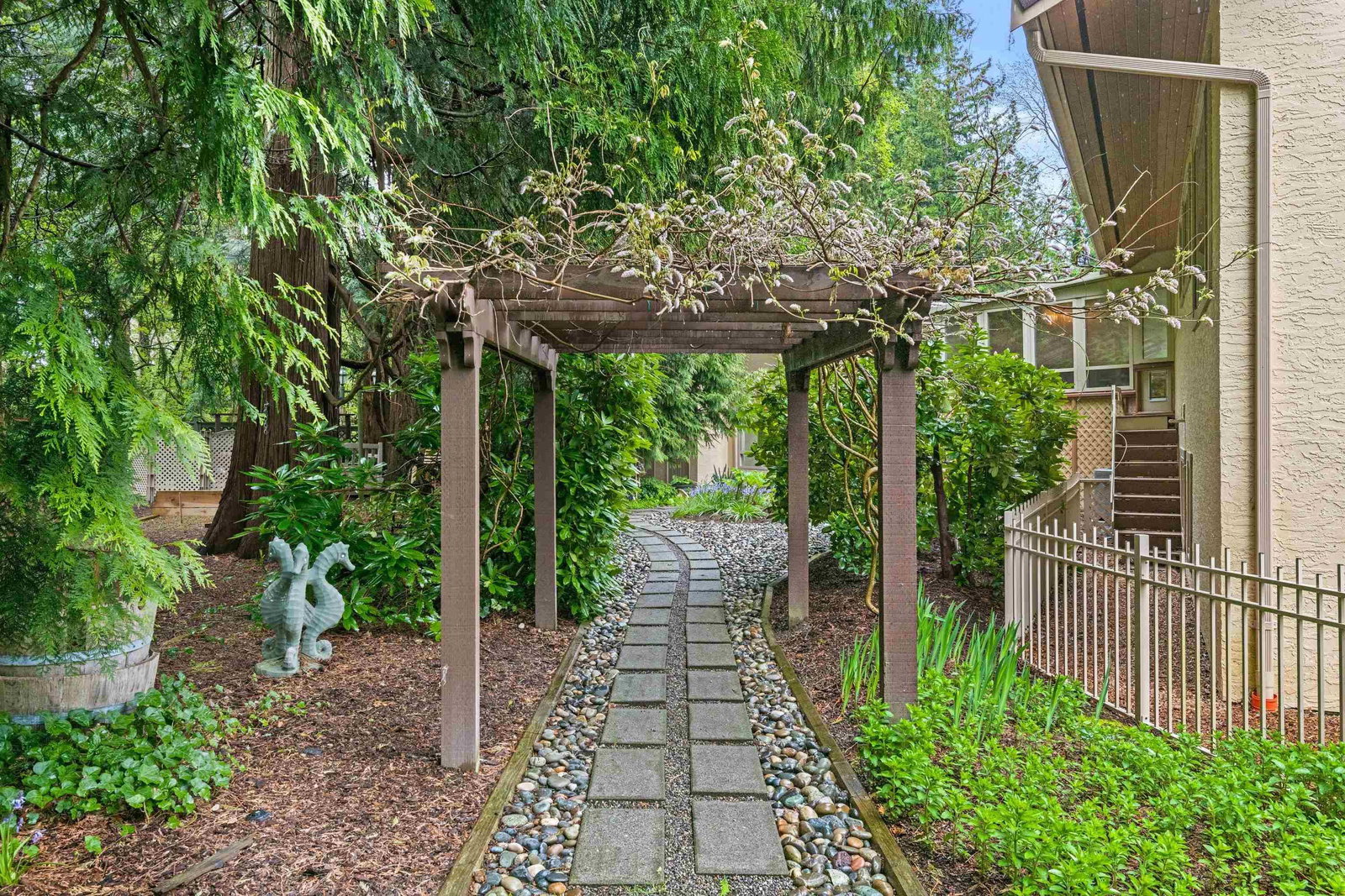 Listing Image 38