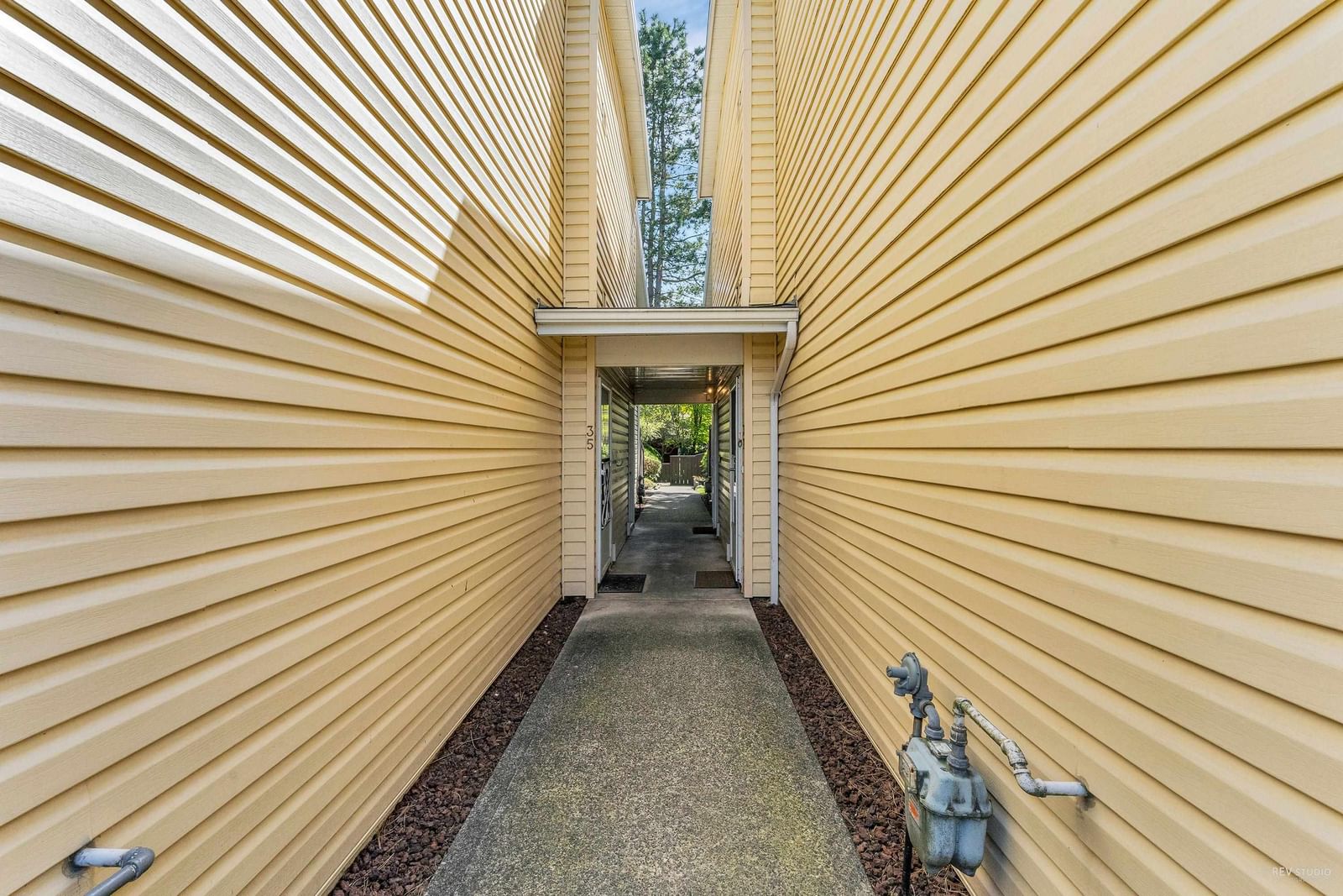 Listing Image 28
