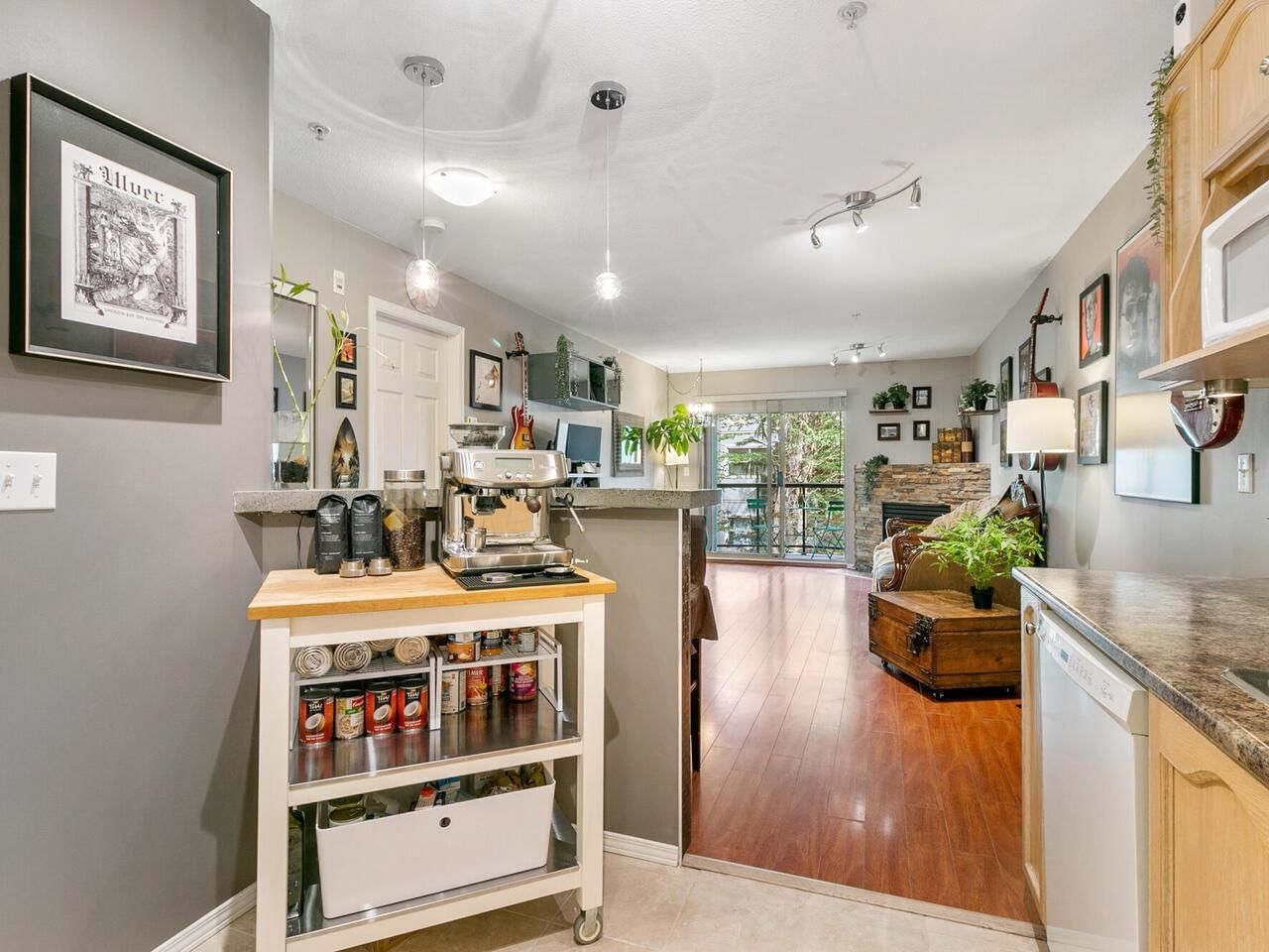 Listing Image 13