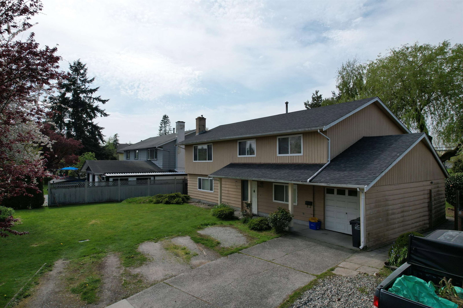 Listing Image 14