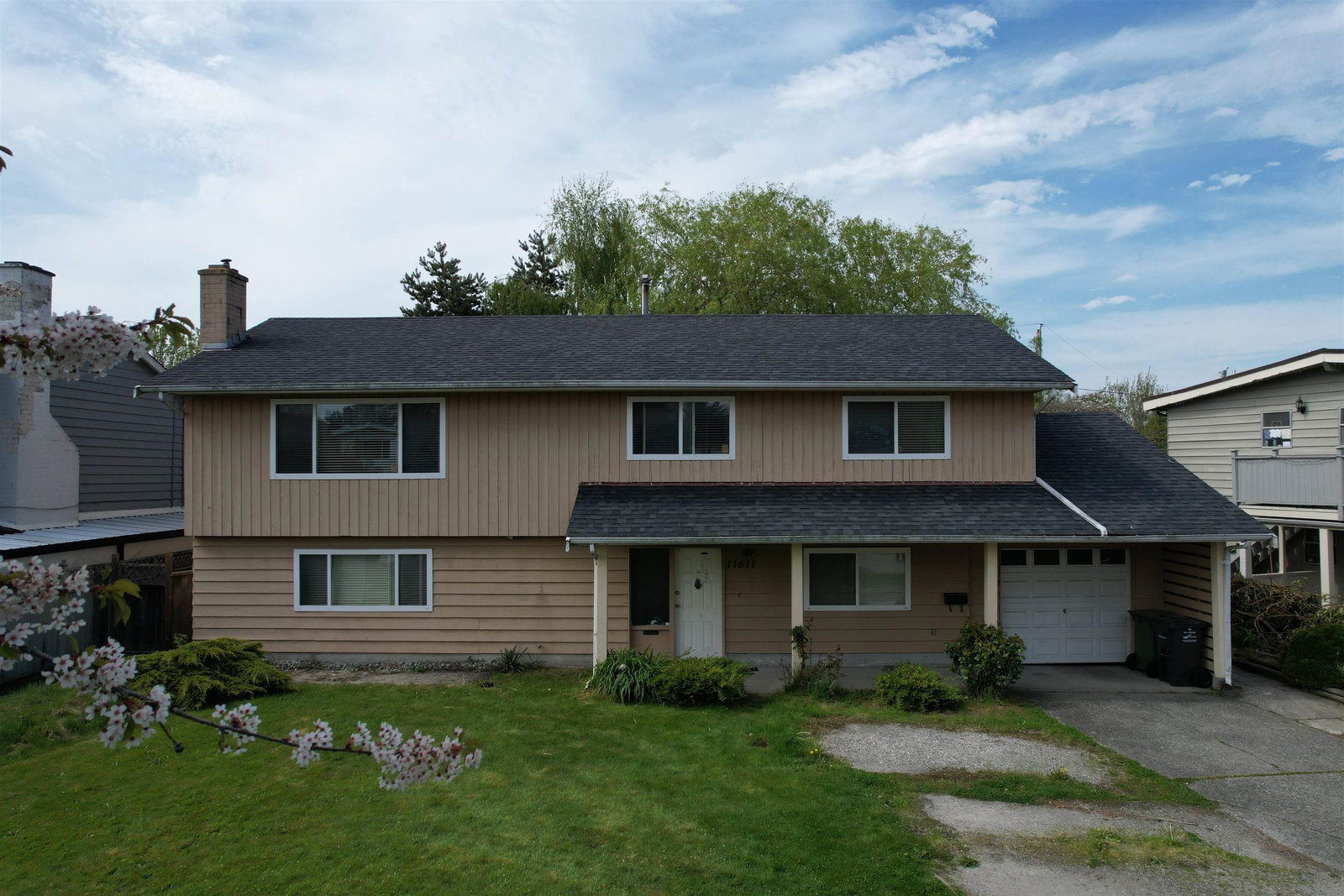 Listing Image 17