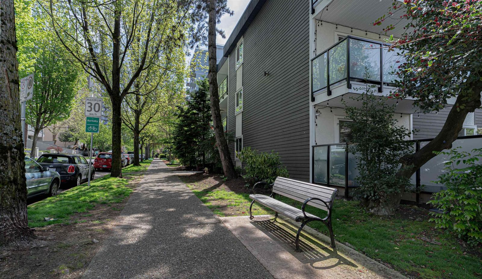 Listing Image 23