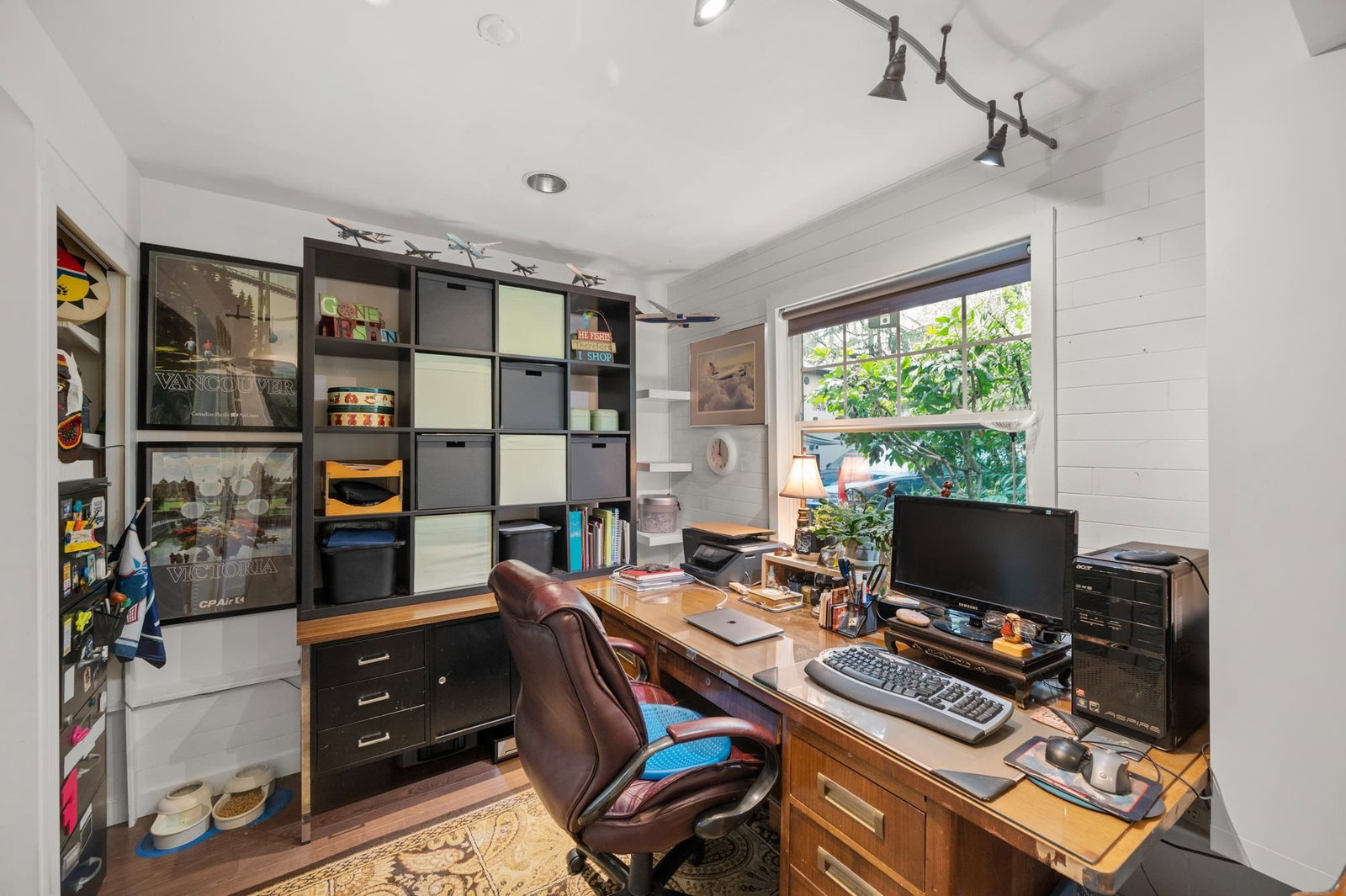 Listing Image 16