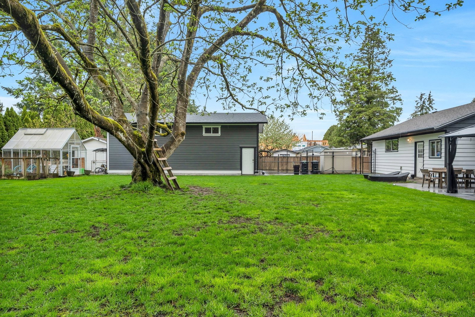 Listing Image 25