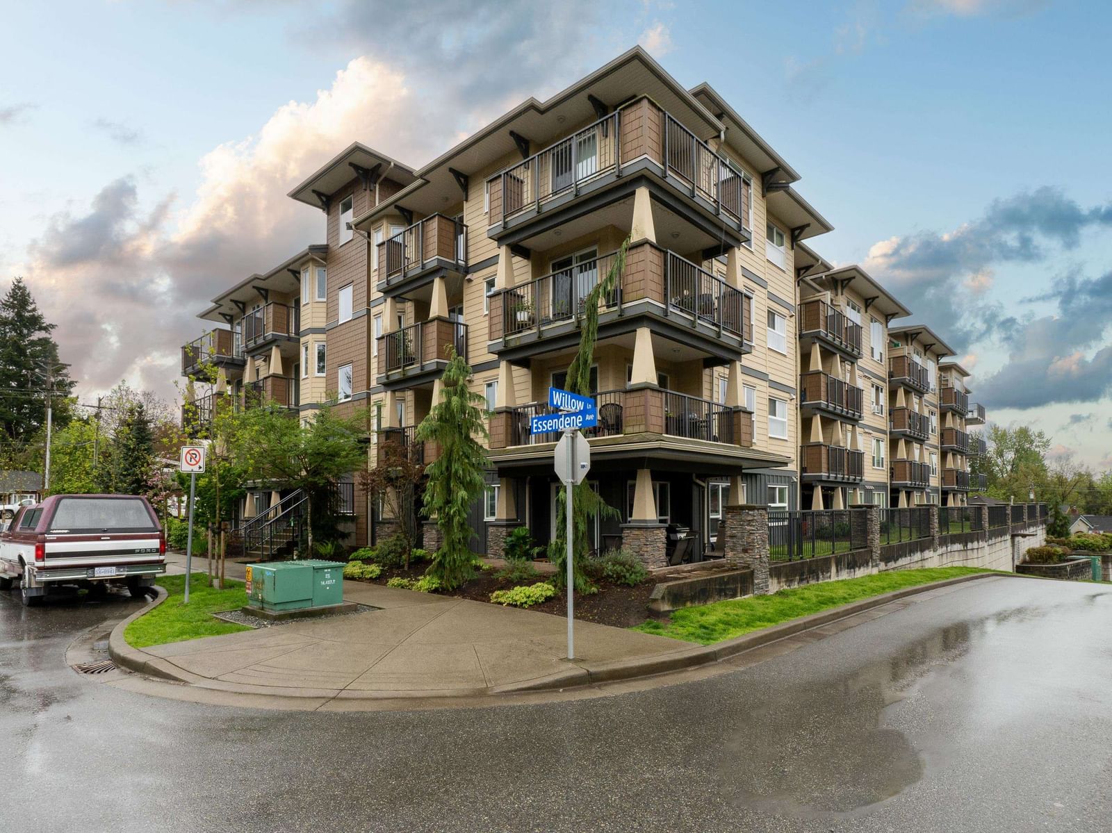 Listing Image 1