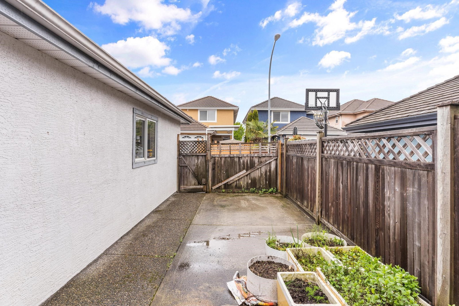 Listing Image 21