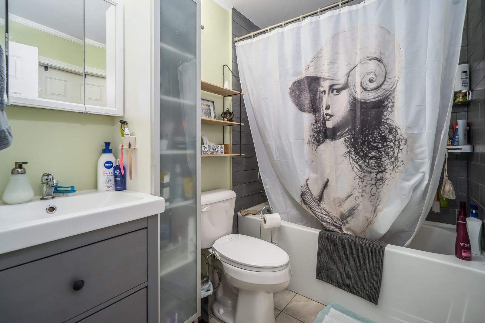 Listing Image 15