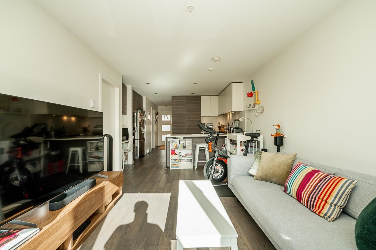 Listing Image 12