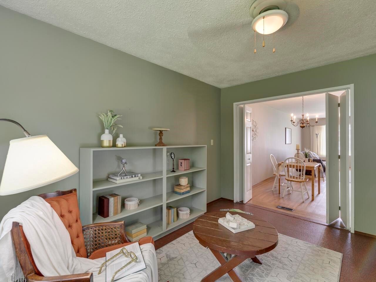 Listing Image 19