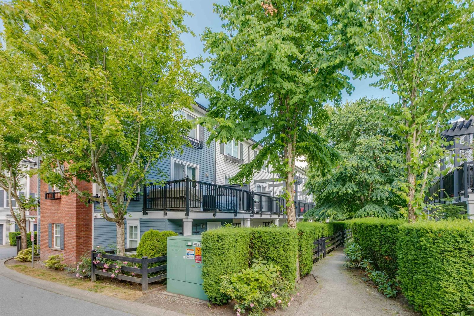 Listing Image 19