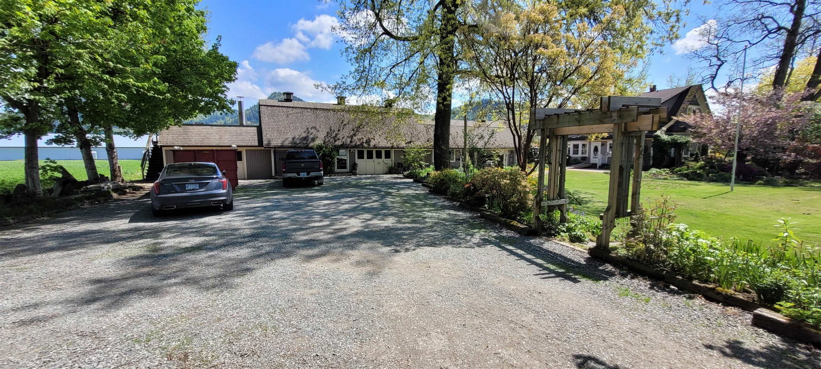 Listing Image 8