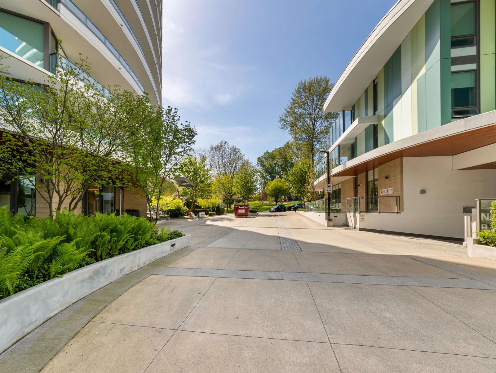 Listing Image 14