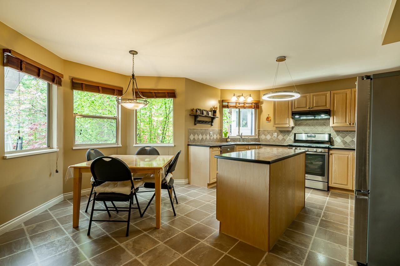 Listing Image 12