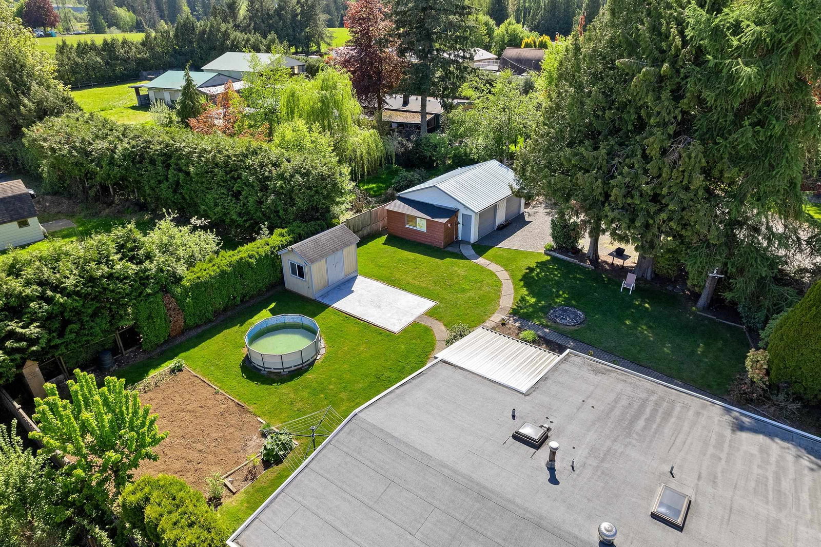 Listing Image 5