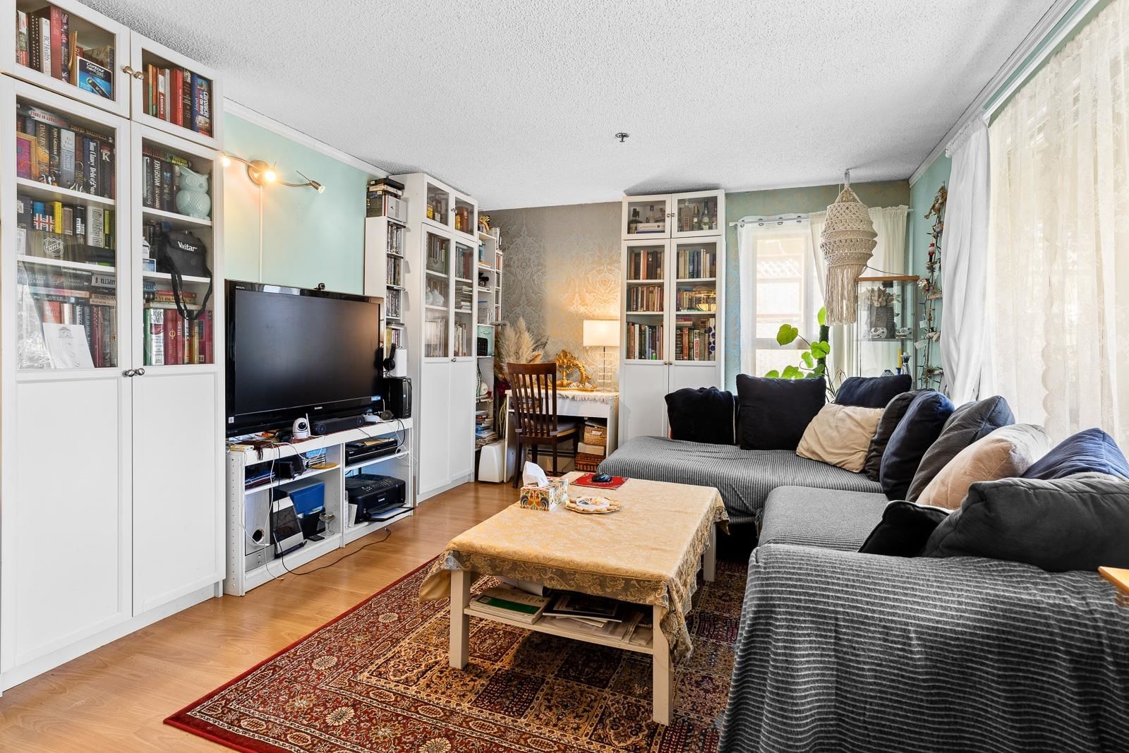 Listing Image 8