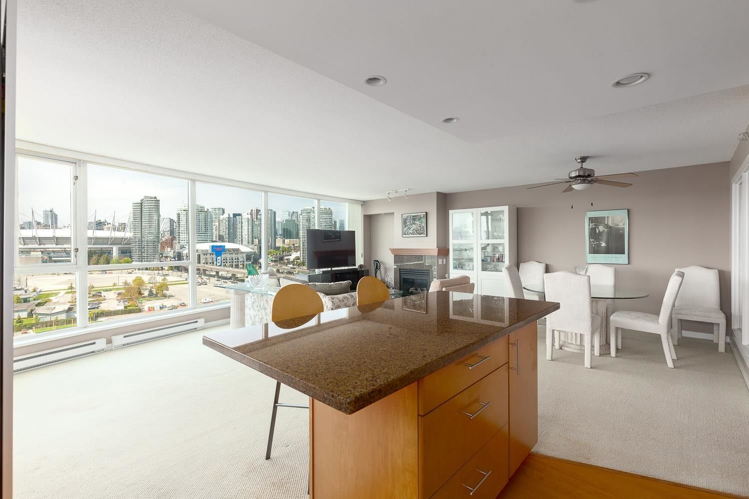 Listing Image 11