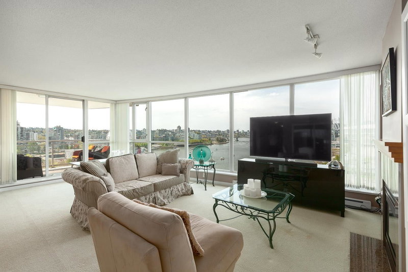 1305 - 120 Milross Avenue, Vancouver, V6A 4K7 | Image 3