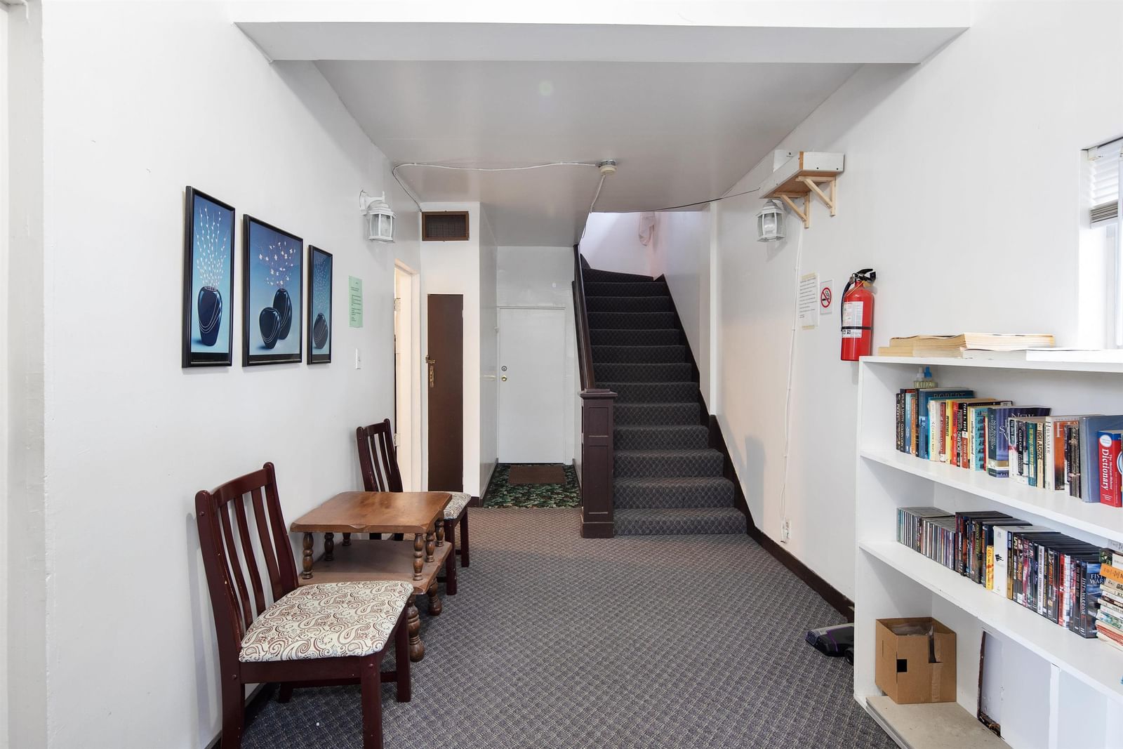 Listing Image 9