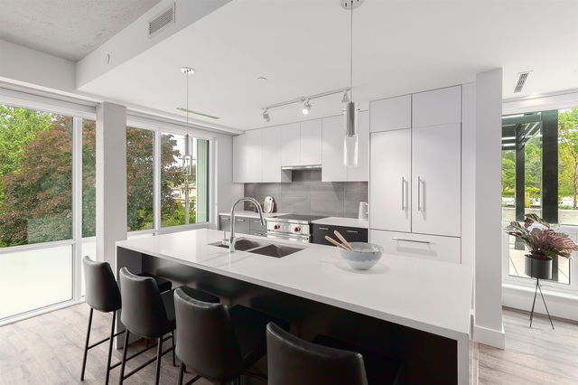 402 - 5118 Cambie Street