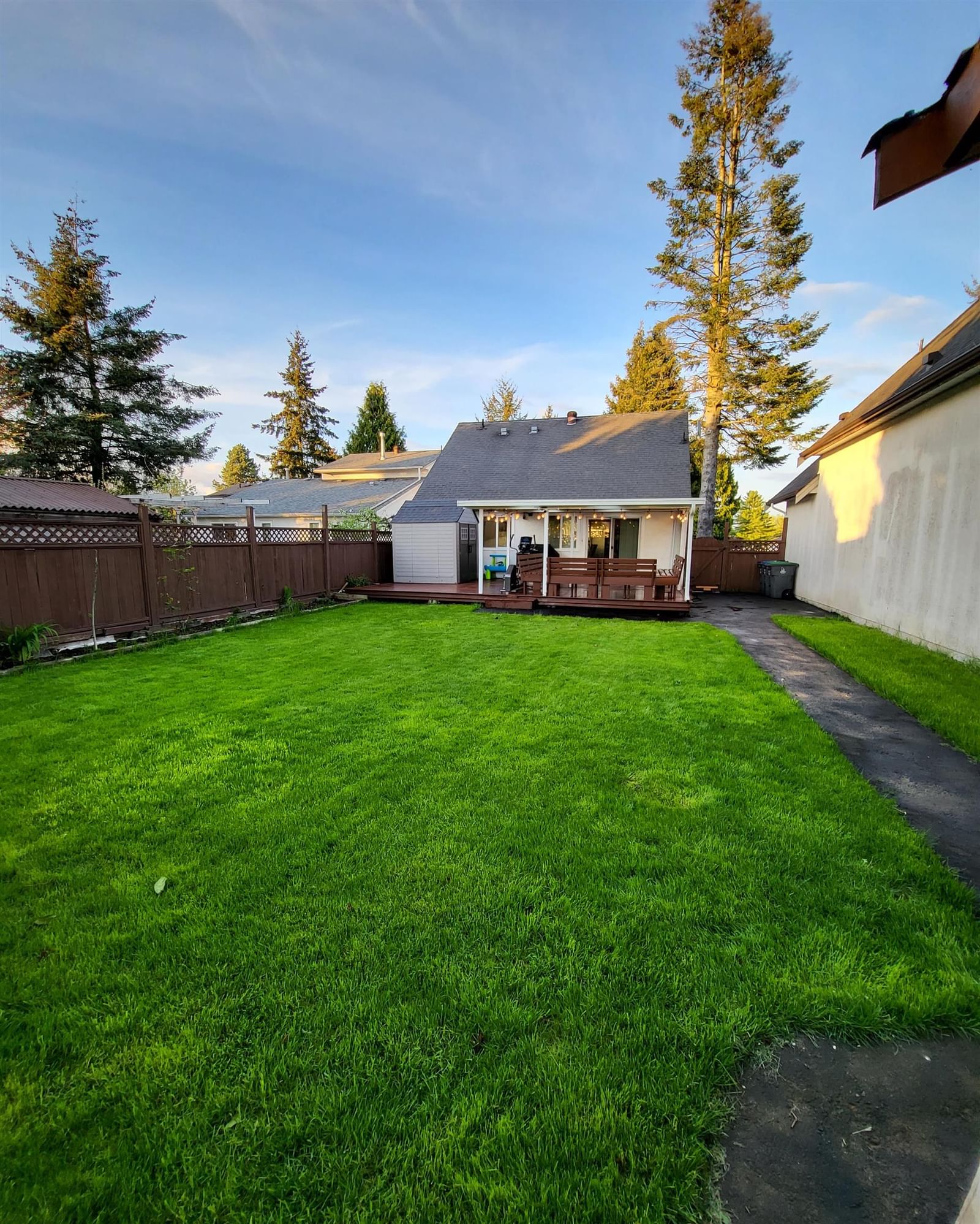 Listing Image 24