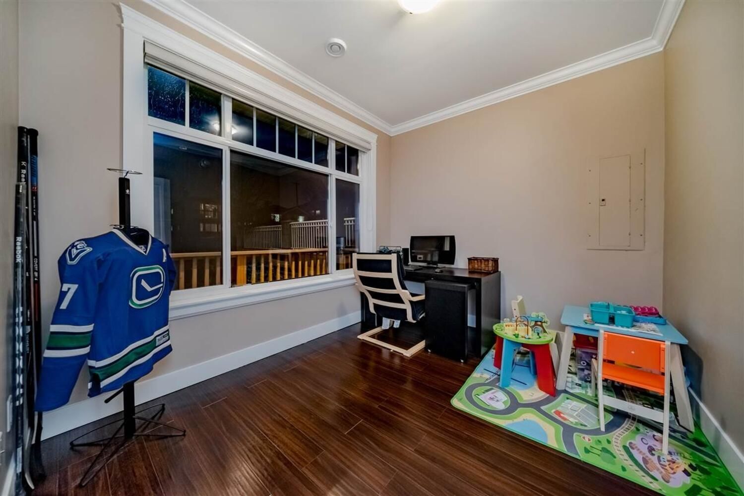 Listing Image 19
