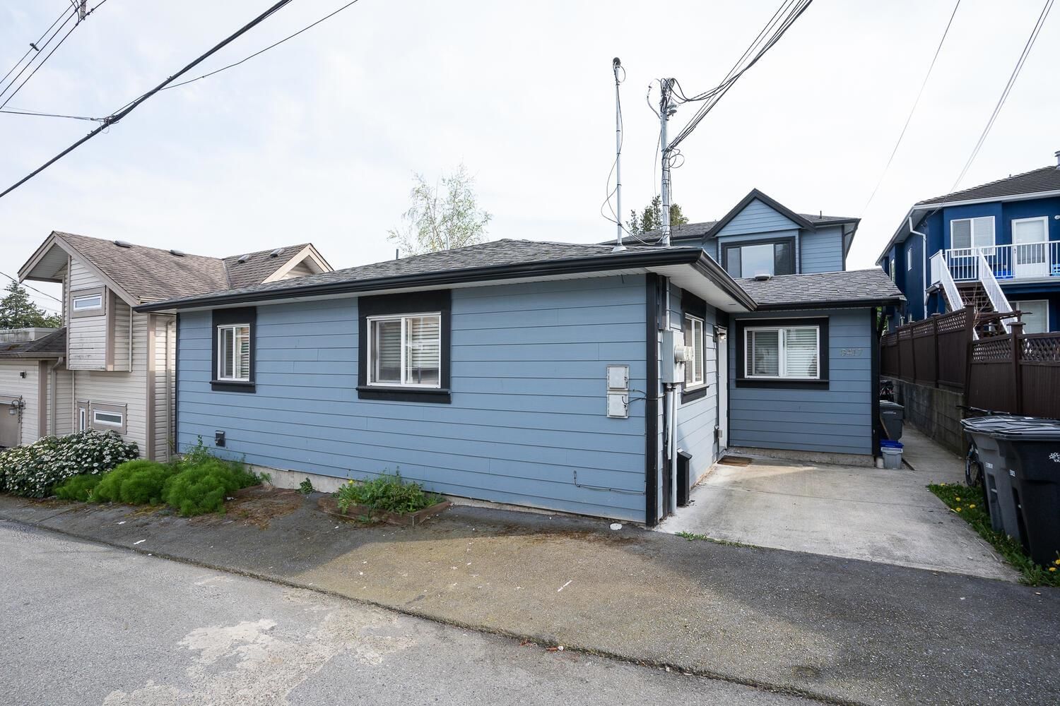 Listing Image 8