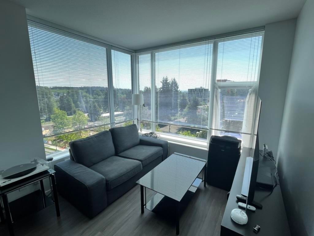 Listing Image 10