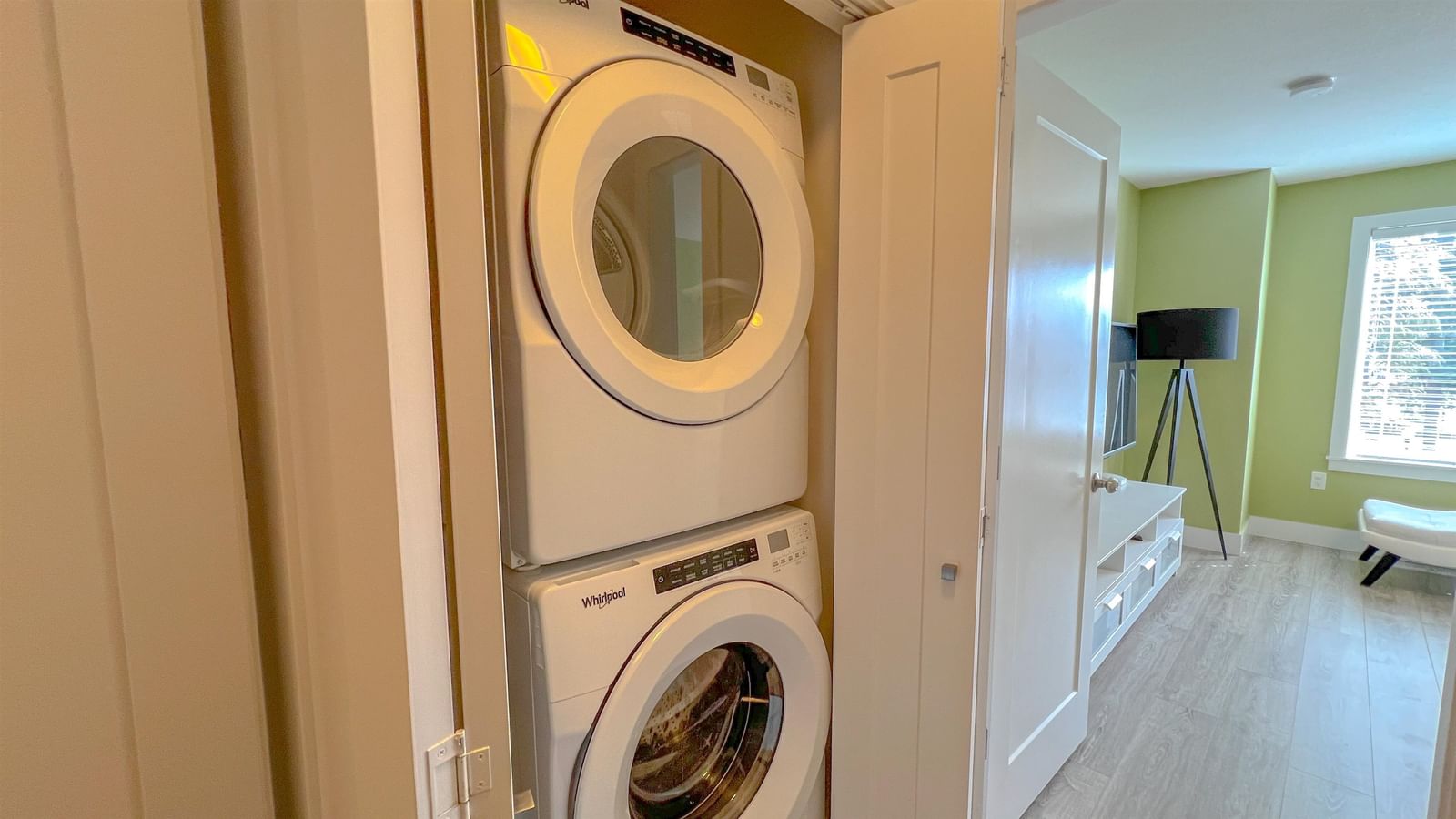 Listing Image 21