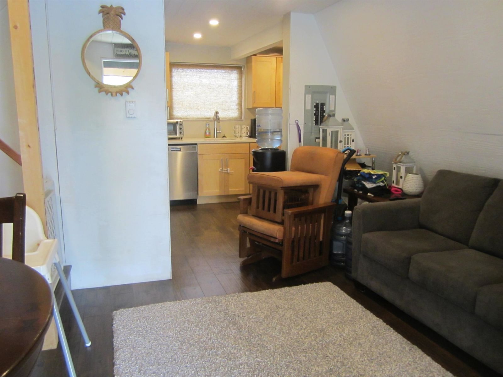 Listing Image 5