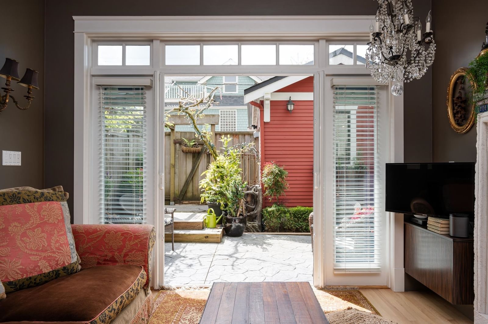 Listing Image 5