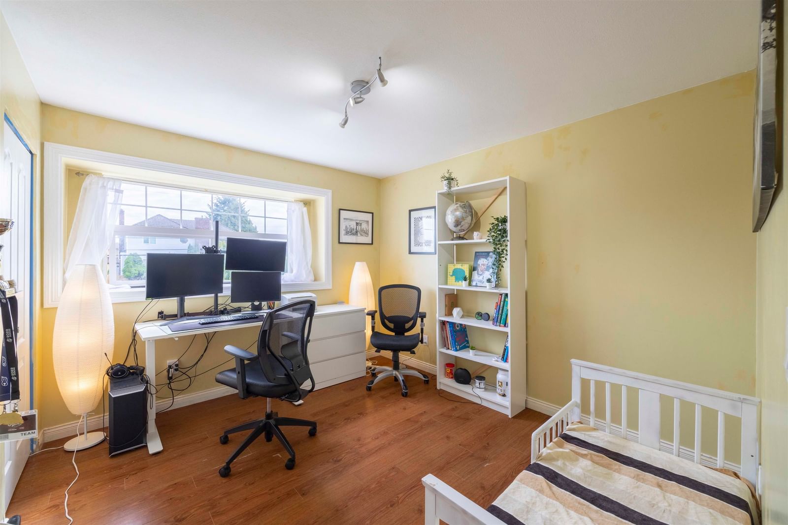 Listing Image 22