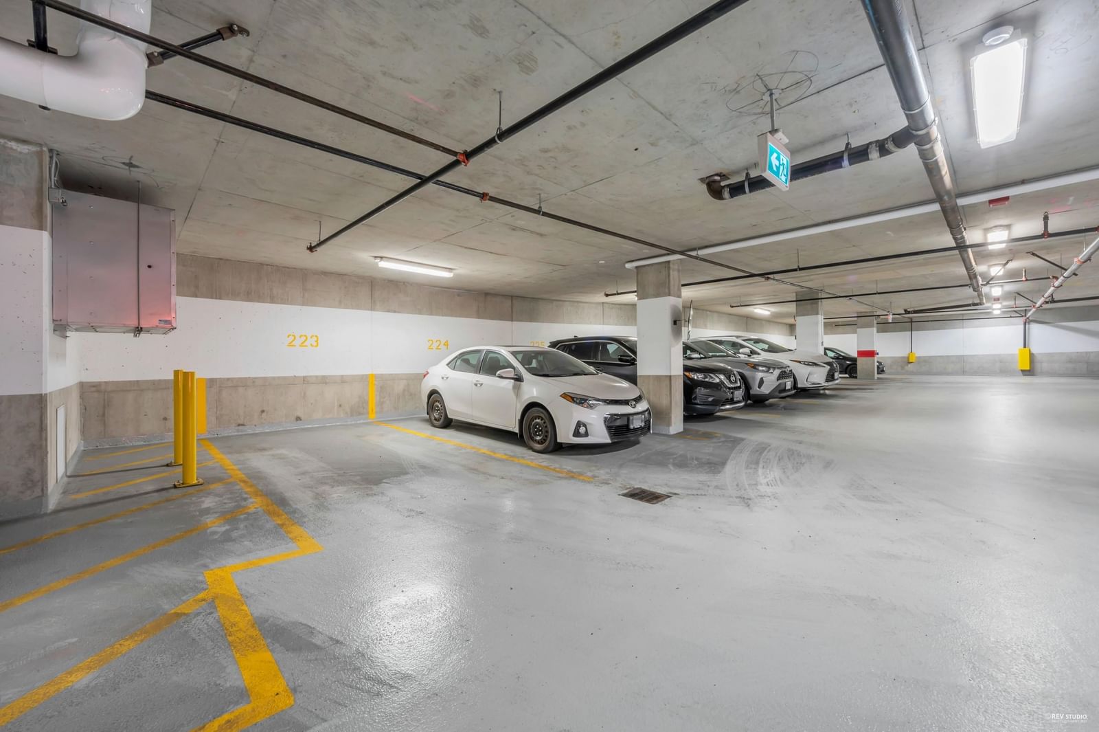 Listing Image 9