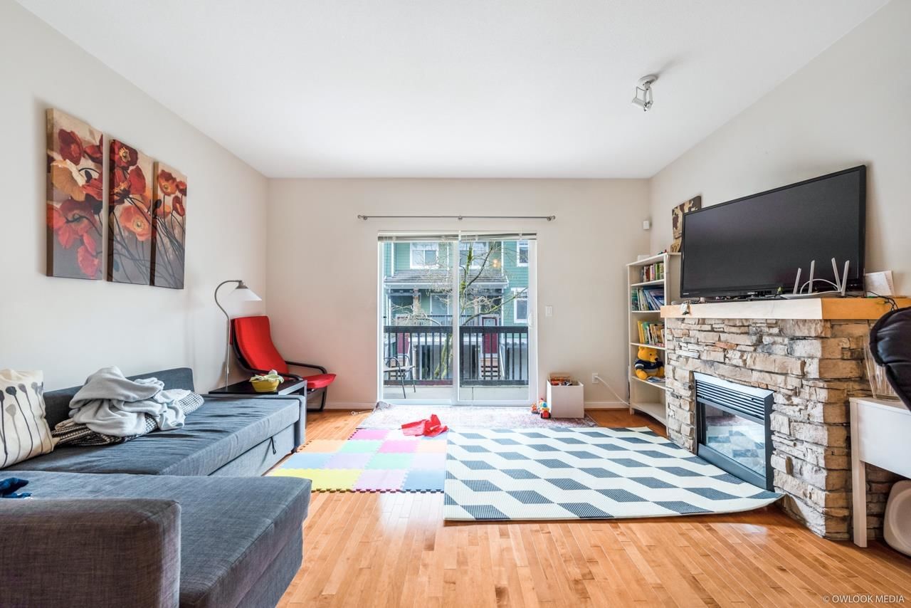 Listing Image 3