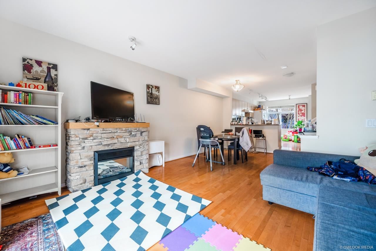 Listing Image 6