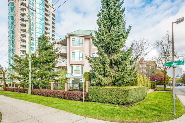 402E - 3081 Glen Drive